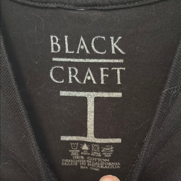 Black craft top featuring Nevermore on back - Picture 2 of 3